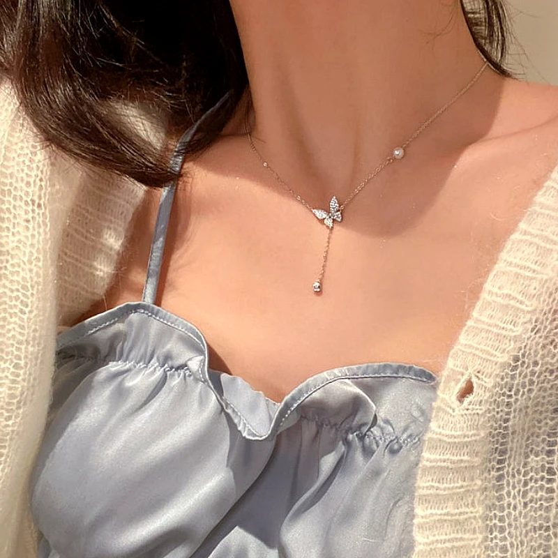Pearl &amp; Butterfly Silver - Necklace
