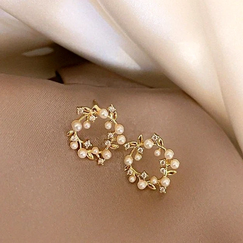 Pearl Wreath Stud Earrings - Product Image