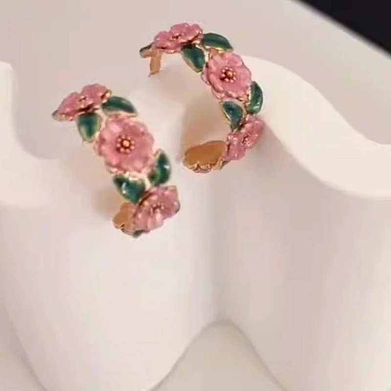 pink-flower-hoop-earrings_1320_7lq1.webp