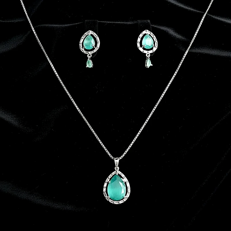 turquoise-natural-stone-silver-jewe_1320_z8xf.webp